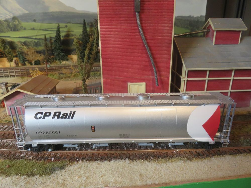 ) Intermountain Cylindrical Hopper CP Silver382001 Kaufen auf Ricardo