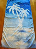 Strandtuch mit Palmen