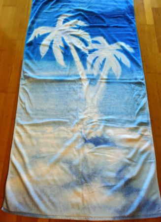 Strandtuch mit Palmen