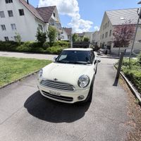 Mini Cooper D Weiss mit Leder gute Zustand