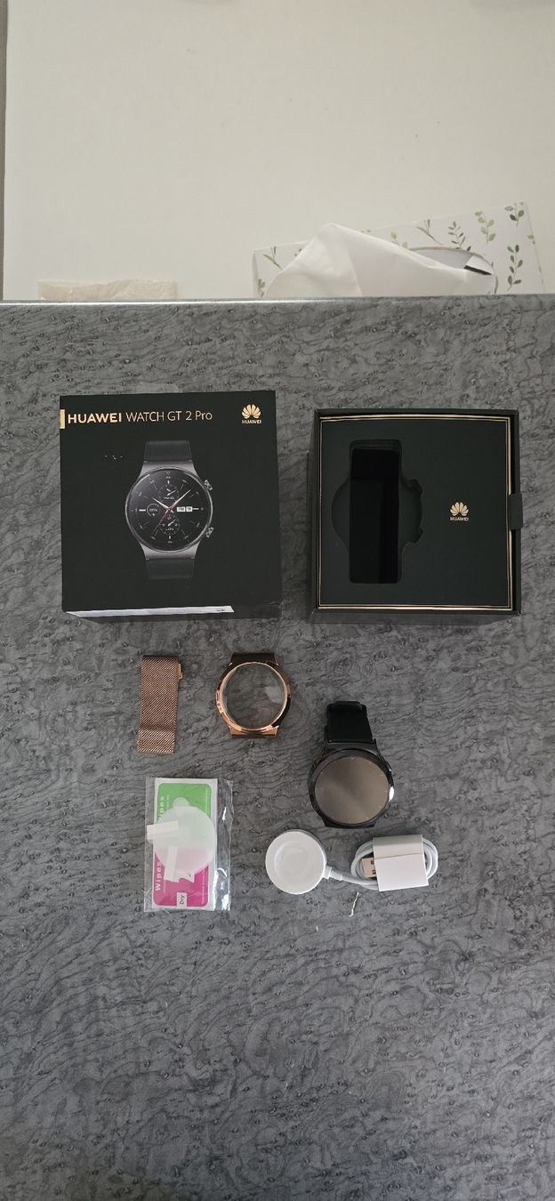 Huawei Smartwatch: Huawei GT 2 Pro – Neuf avec emballage d'origine à Siviriez par gad_6pqg 1
