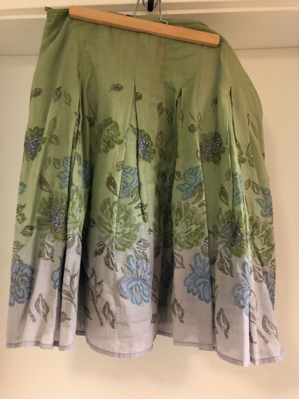 Kleiderpakete: Kleiderpaket, Blazer,Rock, Hemd-14 Stuck – Gebraucht aus Buchs-ZH von Birikina 4