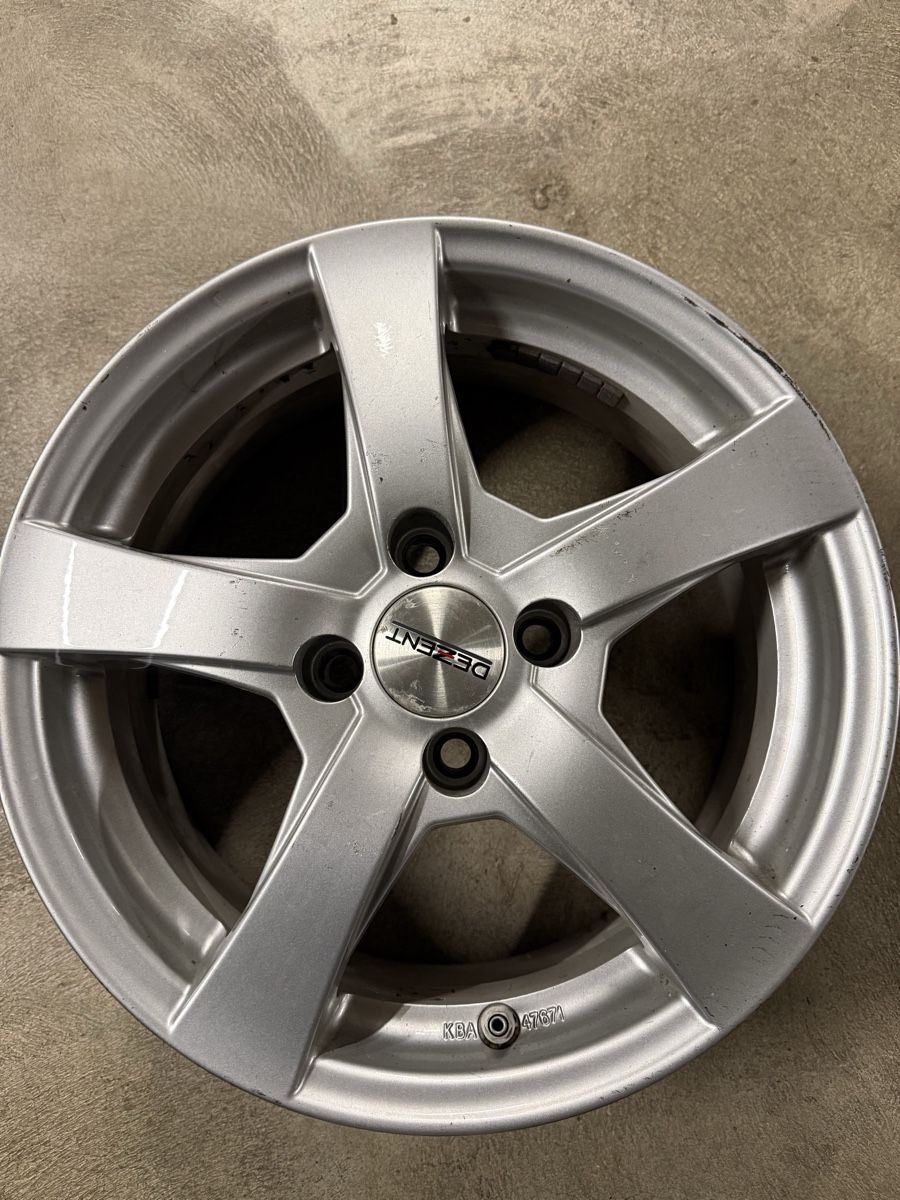 Cerchioni: Dezent 4x100 15 Zoll – Usato da Thalwil venduto da ABARTH112