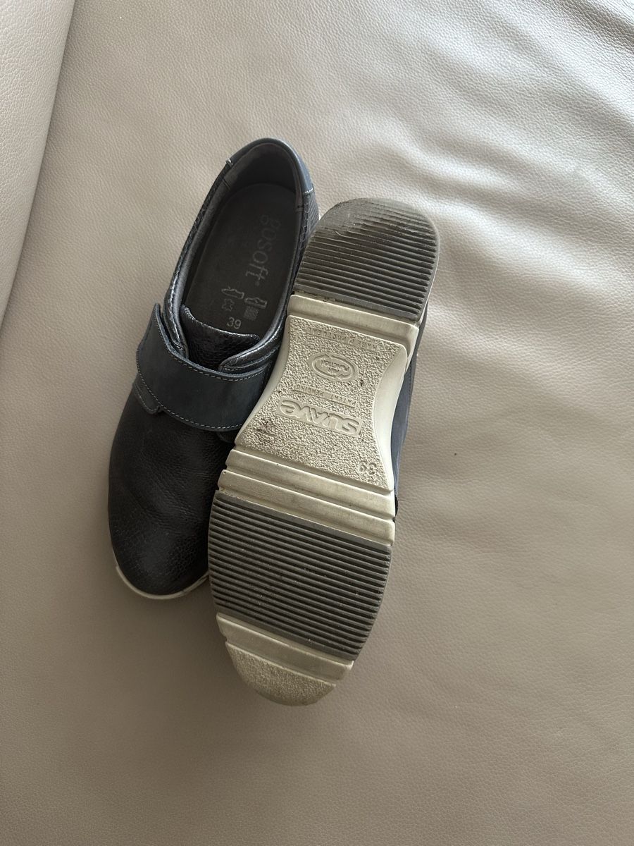Scarpe da donna: Leder dunkelblaue Schuhe – Usato da Luzern venduto da swiss041 3