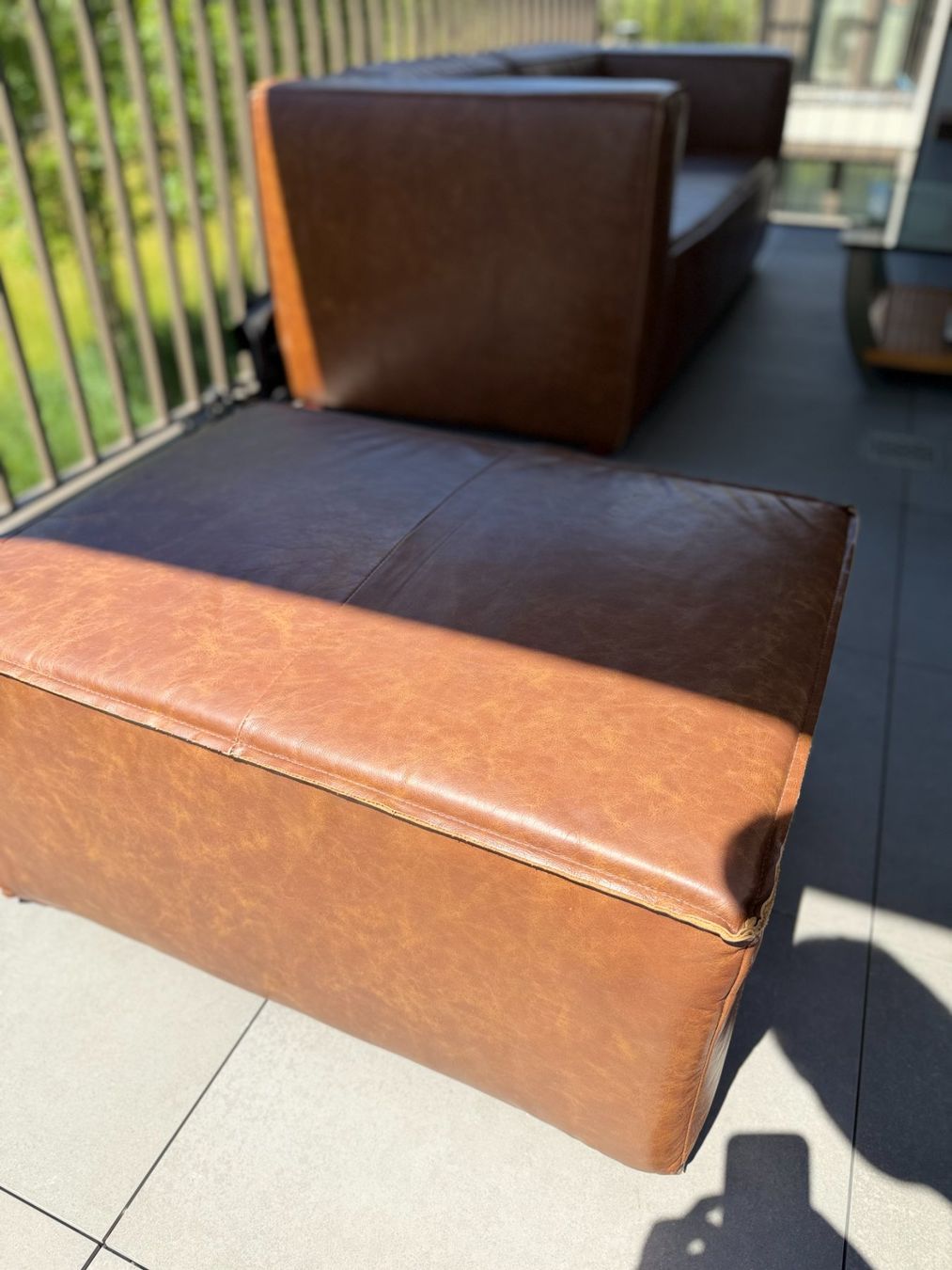 Divani: Elegantes puffs (2X) – Usato da Herrliberg venduto da alc_p2tn 1