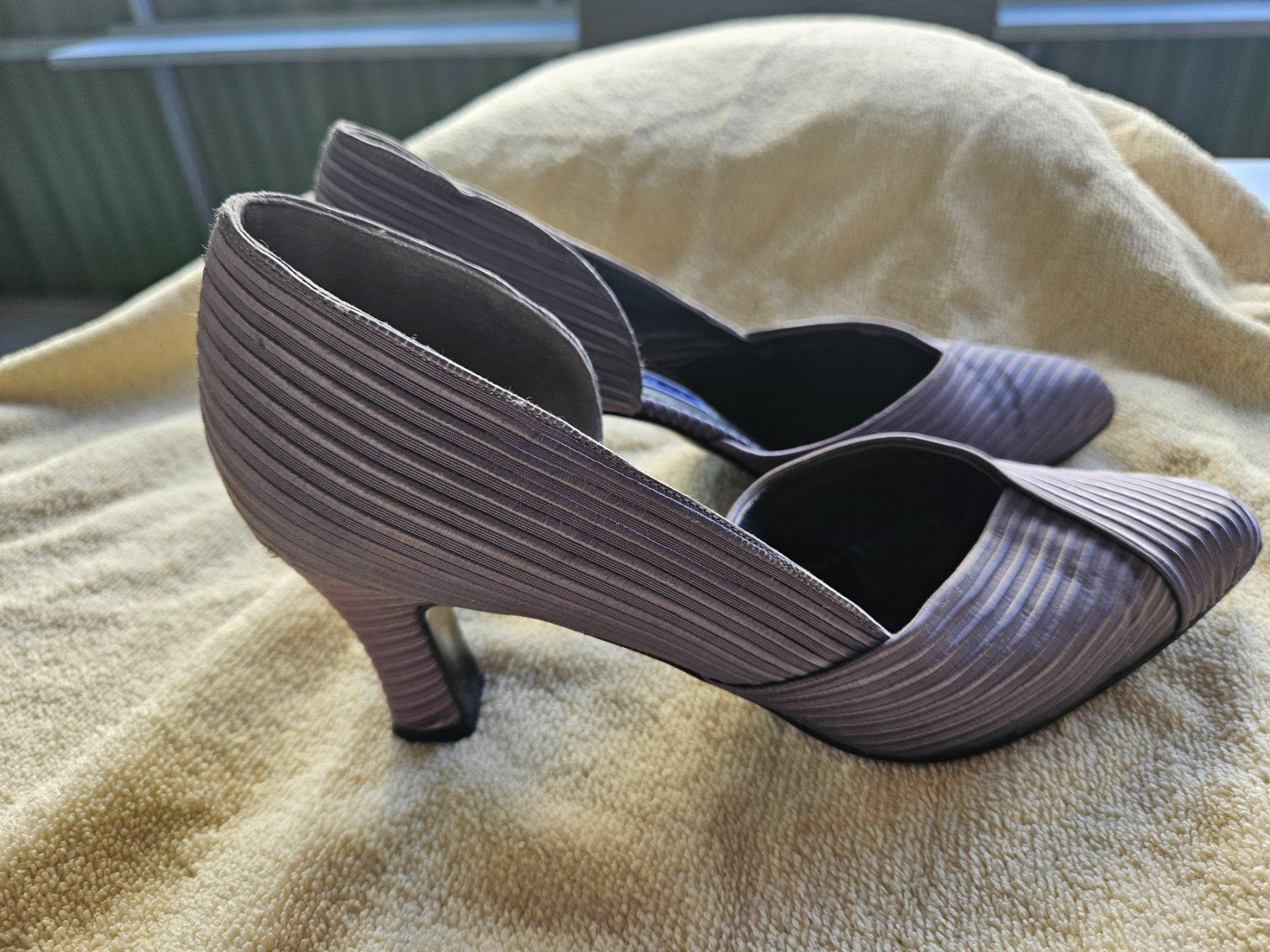 Scarpe da donna: Pumps Marke Magrit – Usato da Basel venduto da wurzelstein 2