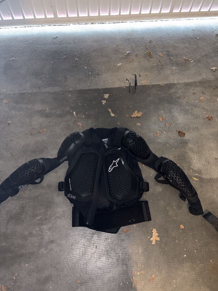 Alpinestars Lots de vêtements: Alpinestars/- Dianese Motorradkleidung – D'occasion à Birsfelden par gio_x9gh 7