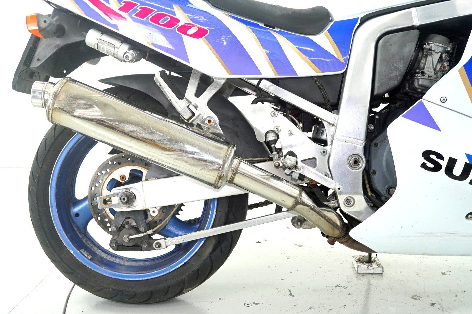 Suzuki Strada: Suzuki GSX-R 1100 – Usato da Winterthur venduto da MCW 6