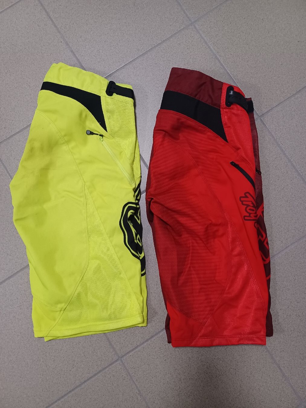 Troy Lee Pantaloni: Coppia pantaloni MTB Troy Lee Design – Usato da Cadro venduto da kar_n67g 1