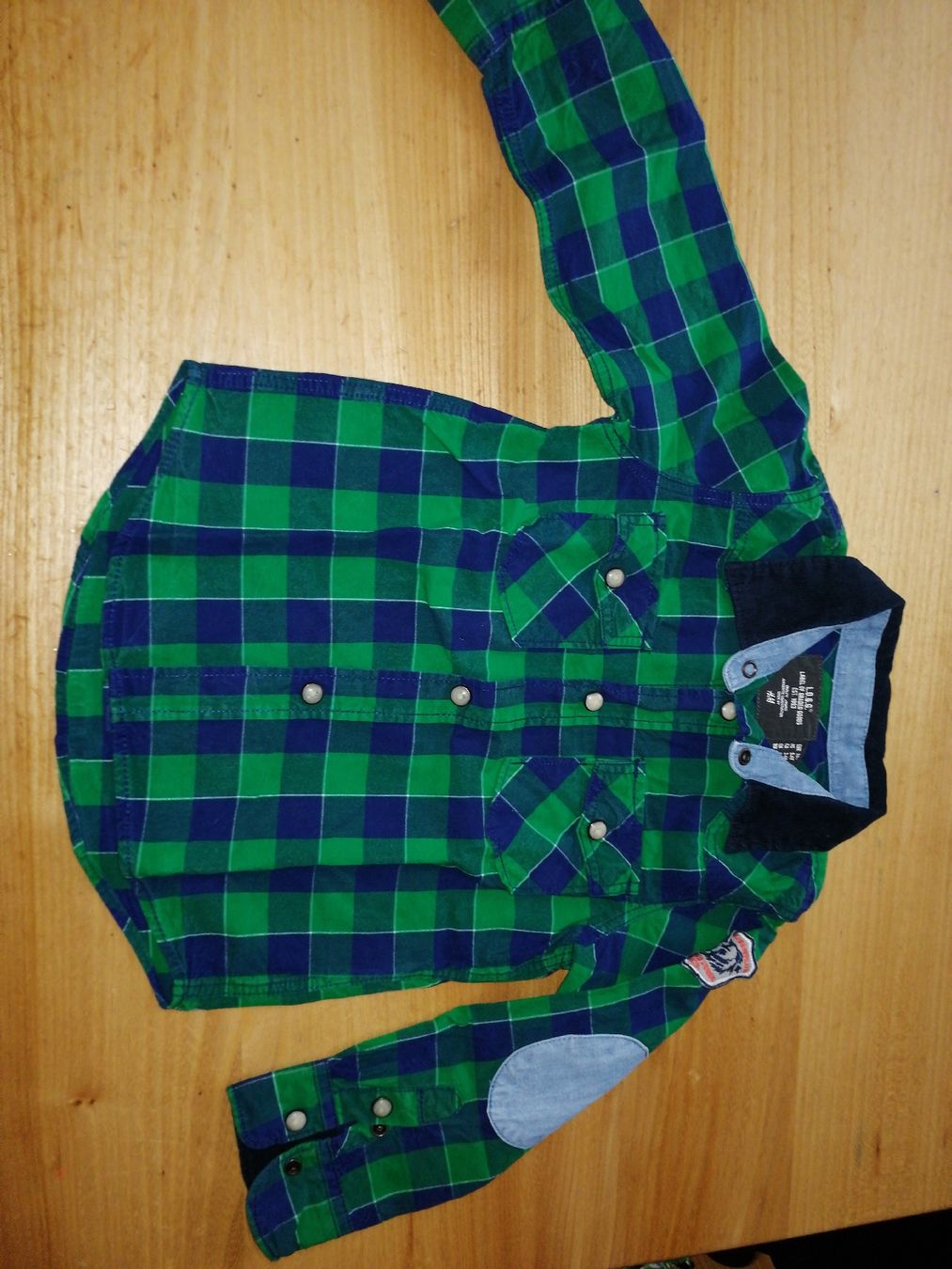 Camicie, T-shirt & Polo: Hemder Jungs Grösse 104 – Usato da Schwellbrunn venduto da Chnobli13 1