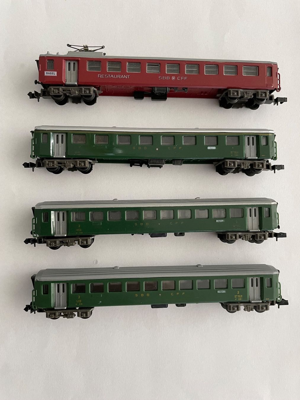 Arnold Modellini di ferrovie: Arnold Spur N SBB Schnellzug 4-teilig – Usato da Rorschach venduto da Karotten
