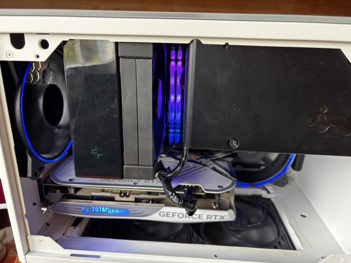 PCs: Gaming pc mini itx rtx 4060ti  – Gebraucht aus Appenzell Enggenh. von mat_ln6q 1