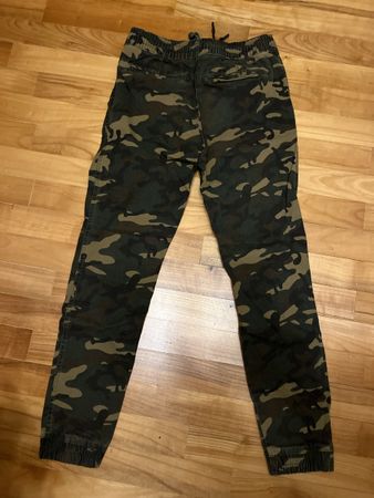 Grösse 146 Hose für Junge