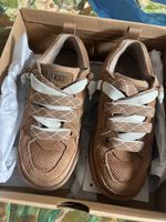 UGG Turnschuhe braun Grösse EU 38 neuwertig