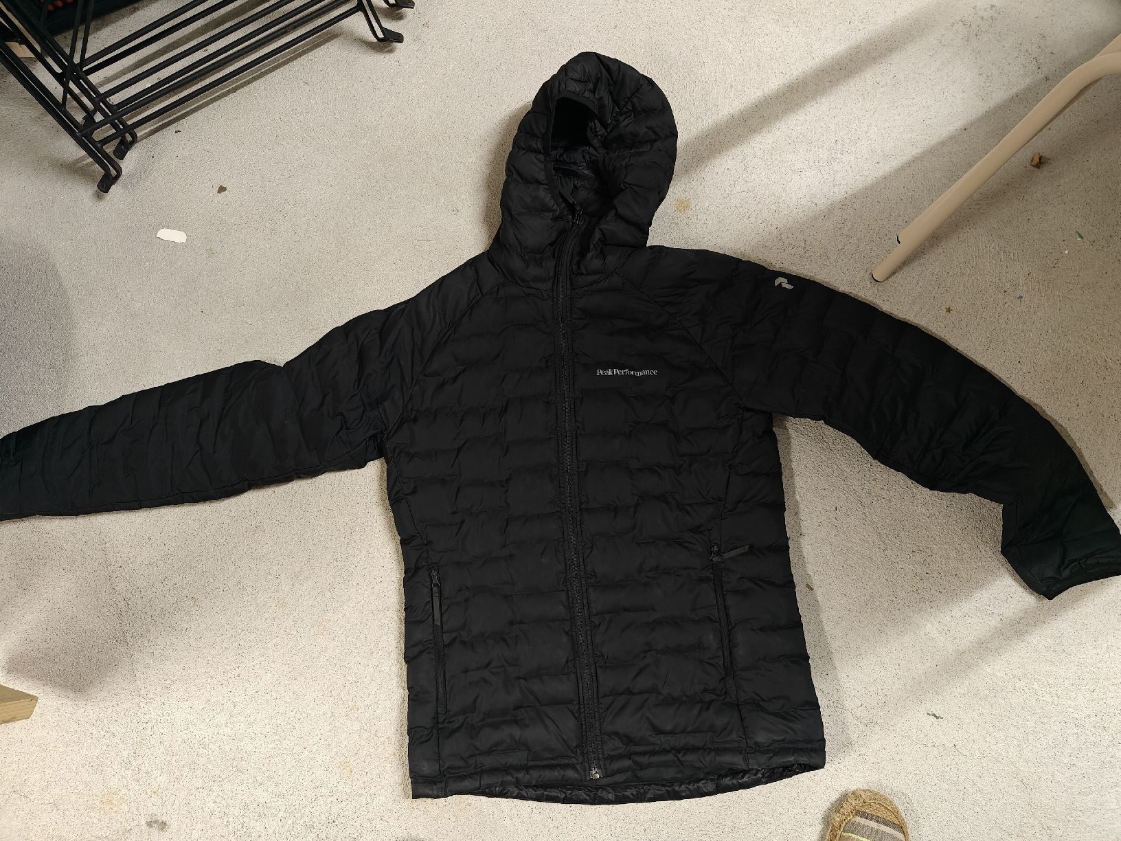 Peak Performance Jacken: Peak Performance Argon Jacke schwarz Grösse S – Gebraucht aus Volketswil von huzh