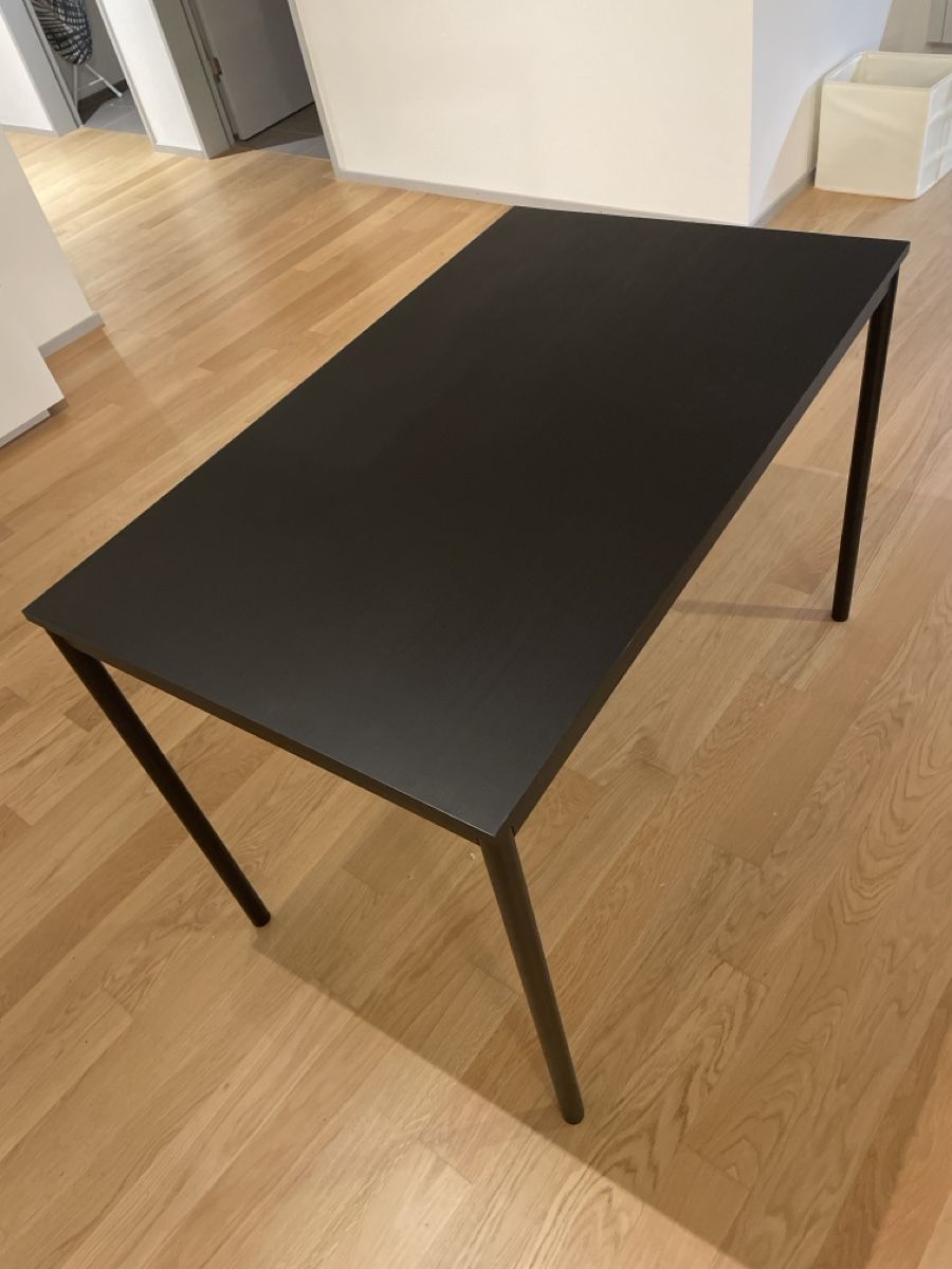 Tables: SANDSBERG Table, black, 110x67 cm – D'occasion à Zürich par ach_bl7b