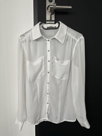 White blouse Guess satin feel