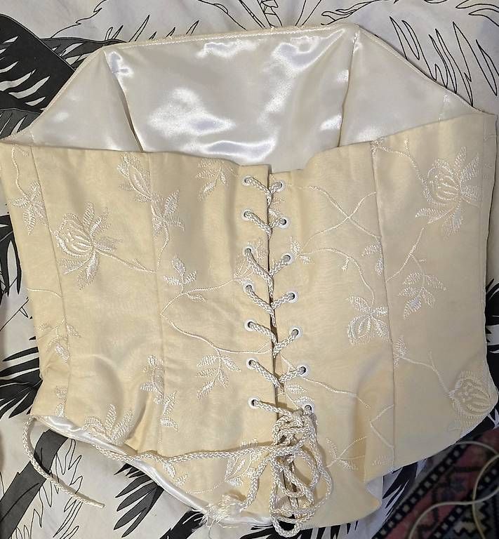 Vestiti: Robe  bustier en soie – Usato da Carouge GE venduto da cab_s88f 2