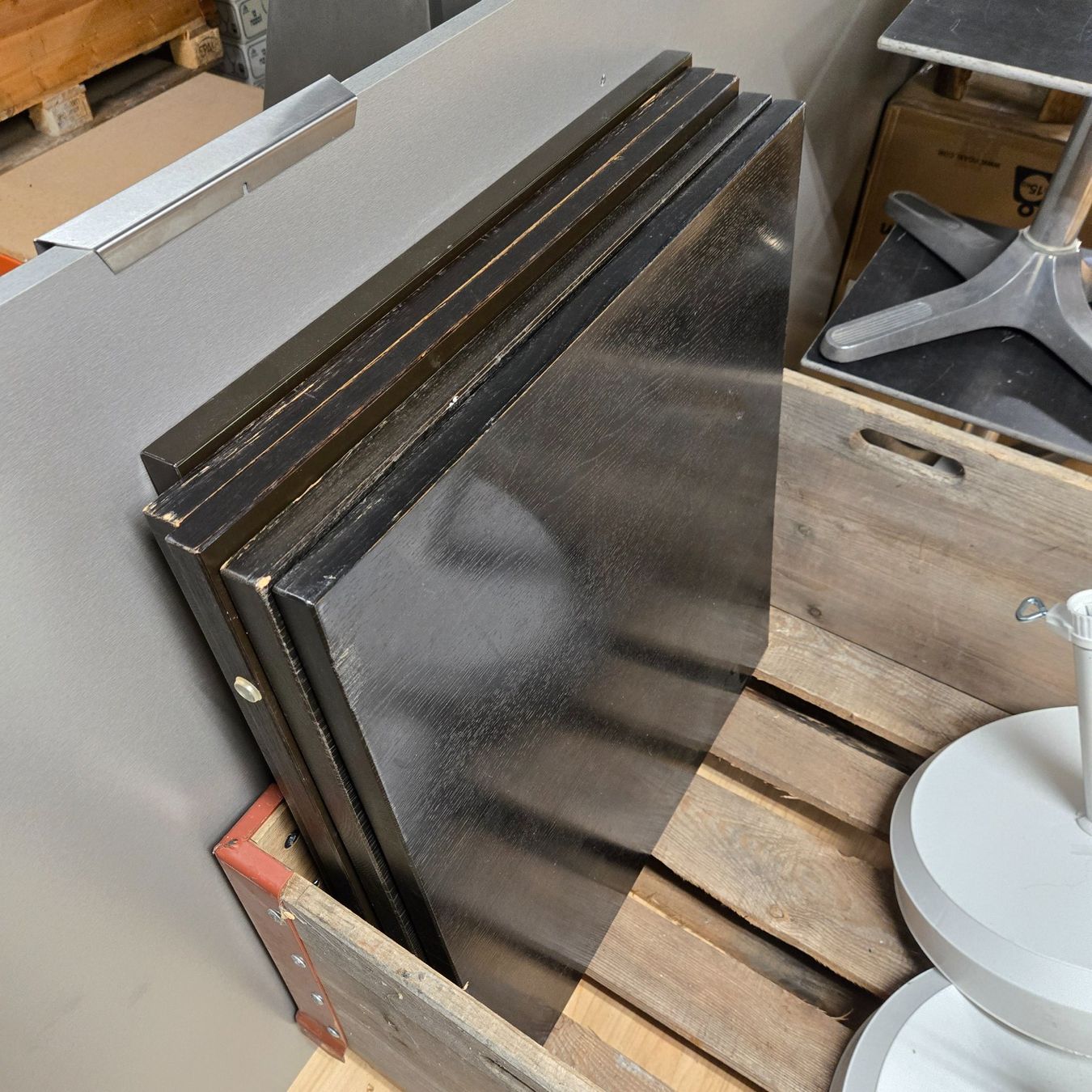 Piatti di portata: Tischplatte Eiche dunkelbraun 65 x 75 cm – Usato da Wolhusen venduto da Gastrorampe 1