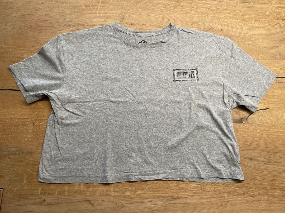 Quiksilver T-shirt: QuickSilver Shirt – Usato da Thun venduto da nie_8v9b