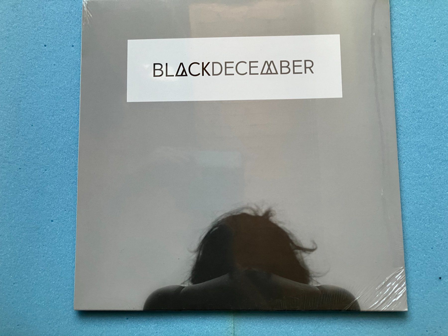 Dischi in vinile: Black December – Nuovo e nell'imballaggio originale da Aarwangen venduto da Jukebox3