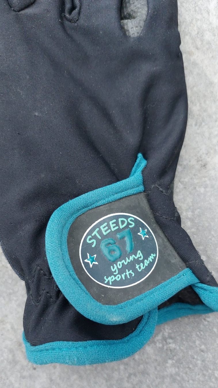 Guanti: Steeds Kinderhandschuhe – Usato da Schwyz venduto da jor_5y66 1