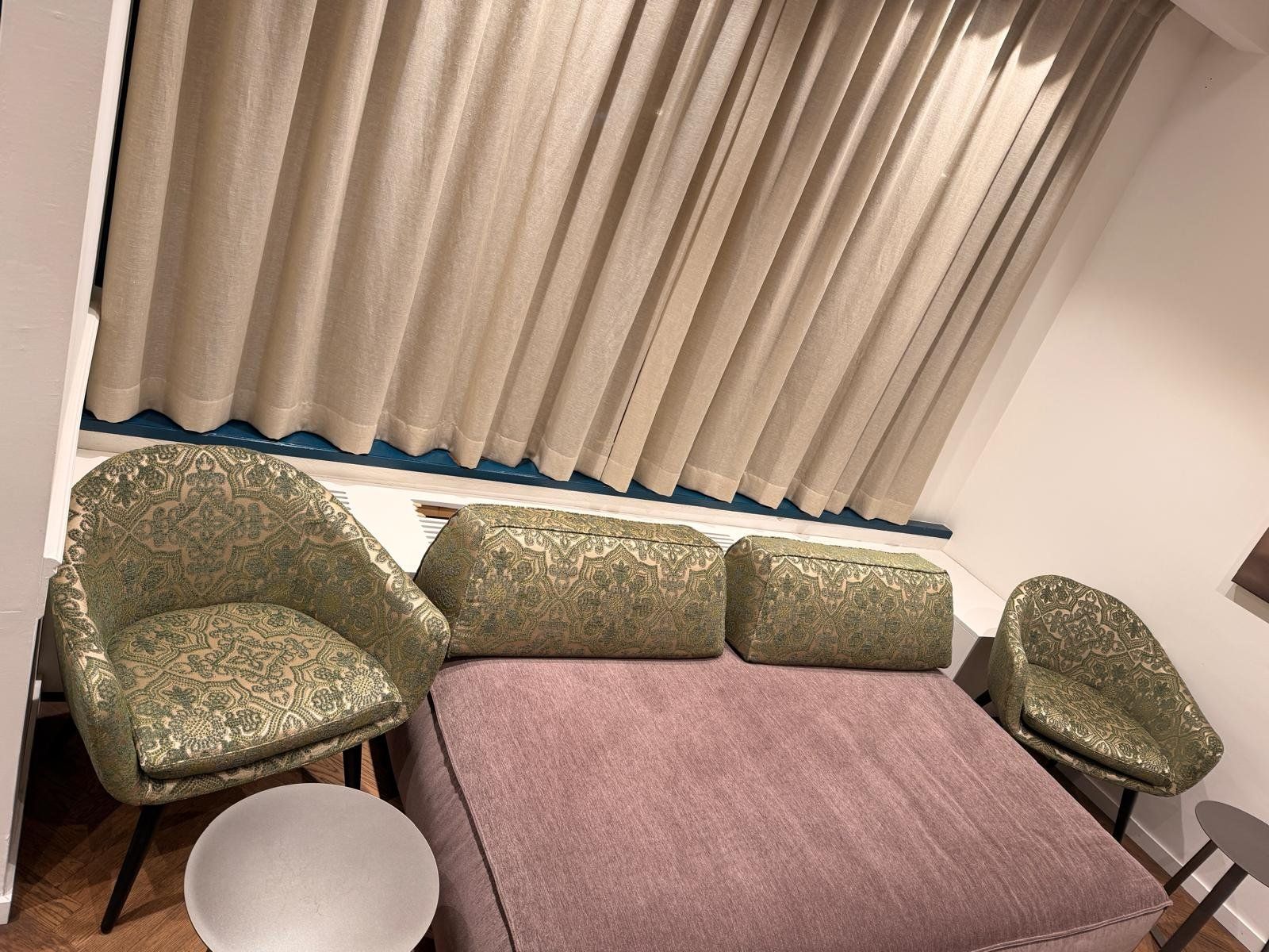 Divani: hochwertige Designerlounge – Usato da Zürich venduto da Sherryleonetremonte 9