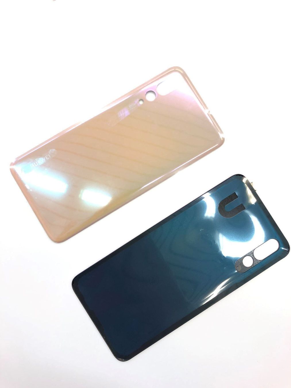Huawei Handys / Smartphones: Huawei P20 Pro Akkudeckel Pink – Neu und originalverpackt aus bern von reptechnic