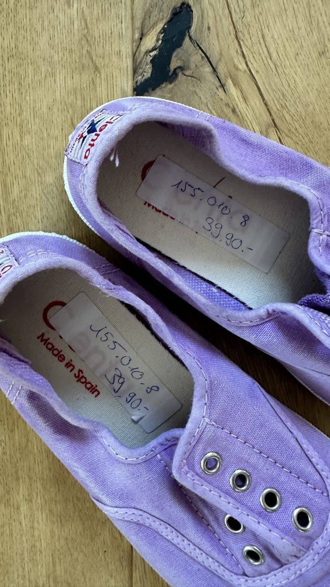 Chaussures filles: Chaussures toile lilas taille 35 – Neuf (Voir description) à Commugny par rus_my8v 1