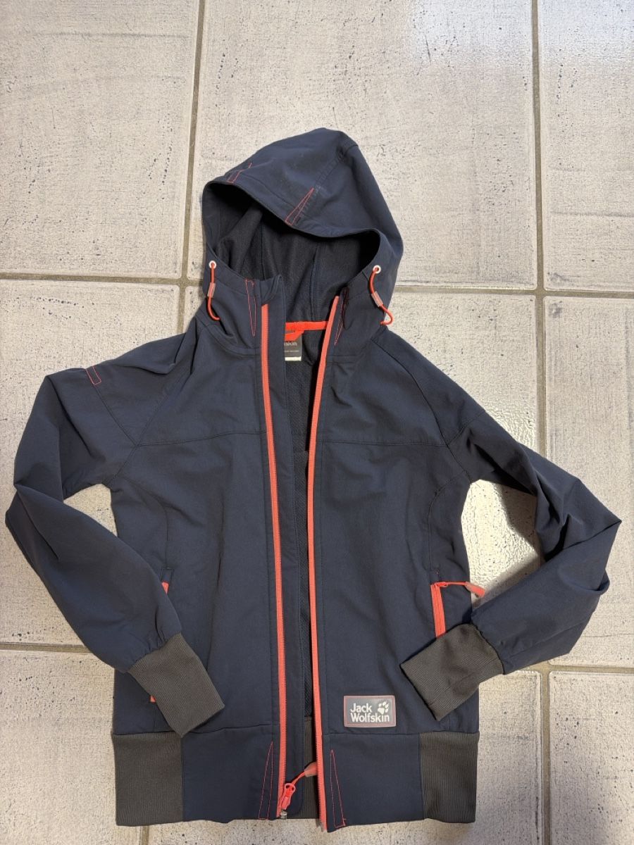 Jack Wolfskin Vestes & Manteaux: Jack Wolfskin Outdoorjacke Gr152 – D'occasion à Langenthal par littlegirls