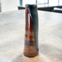 Vase soliflore grès d'art signé par l'artiste monogramme MG