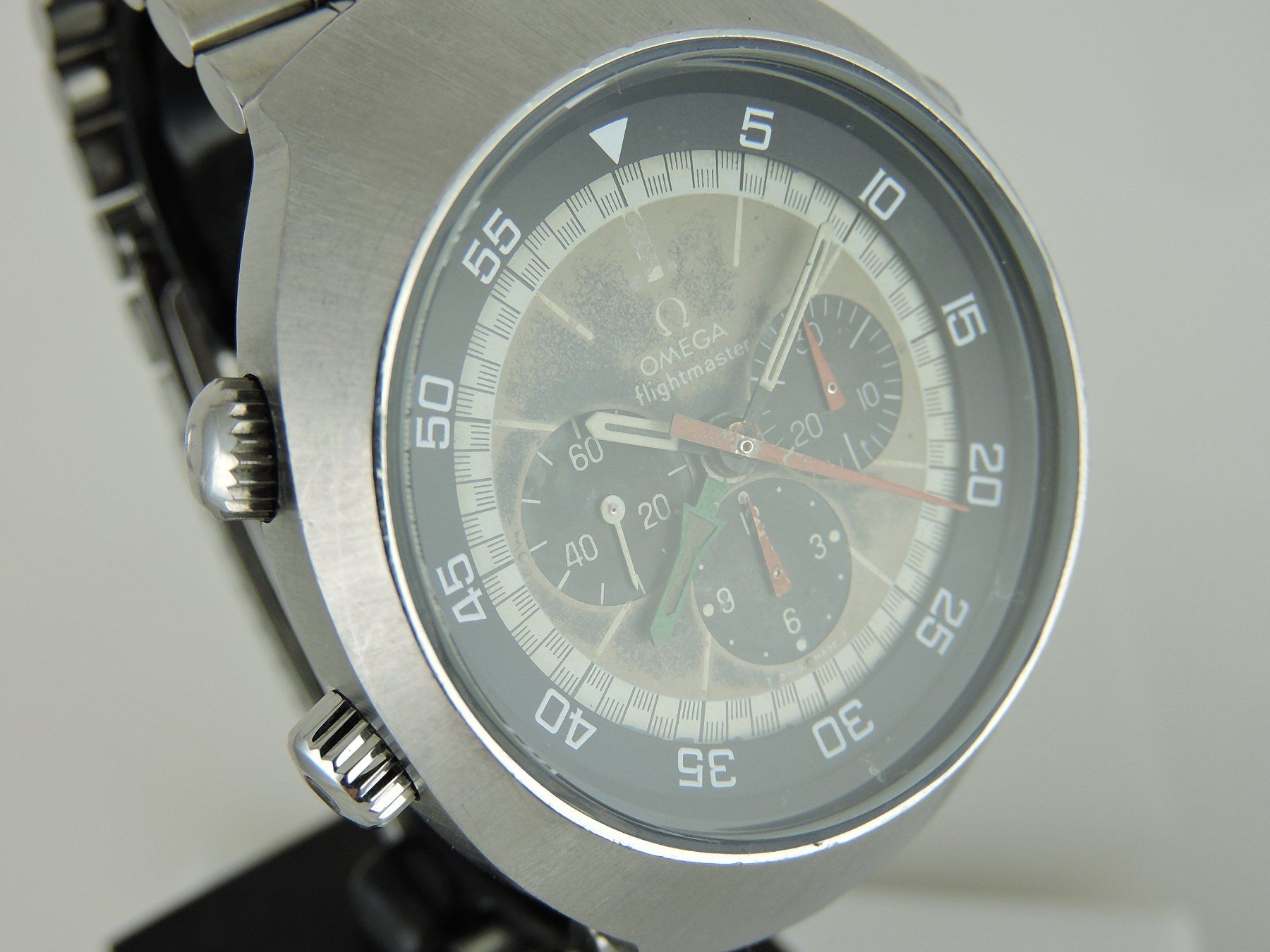 Omega Uhren: 1975 Omega Flightmaster 145.036 - Serviced cal. 911 – Gebraucht aus Bern von Vintage-Oyster 6