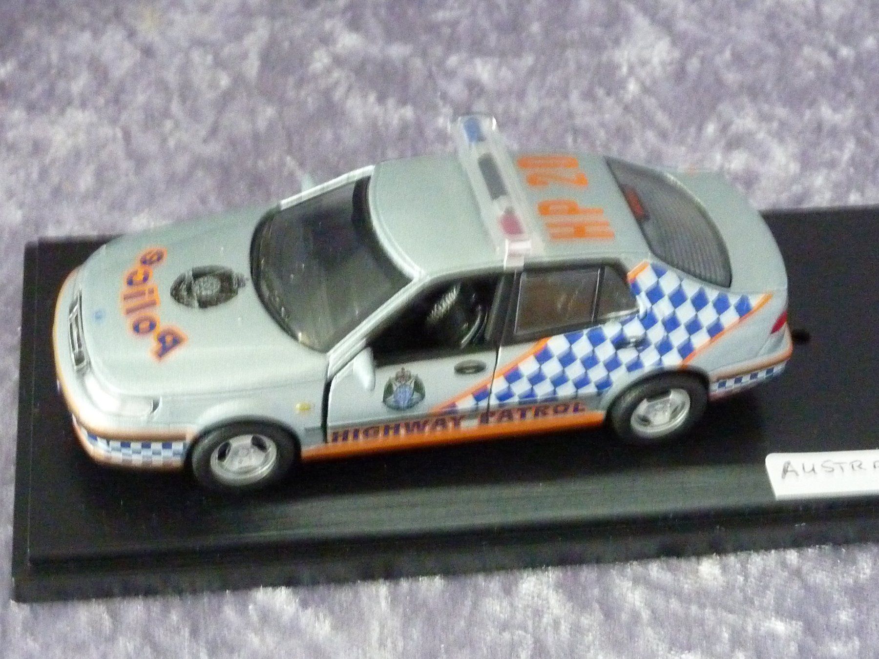 Saab Modellautos: Saab 9-5 Police 1:43 – Neu (gemäss Beschreibung) aus Dürrenäsch von modellautos4you 2