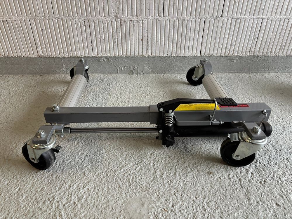 Sonstige Dekorationen & Accessoires: Motorrad Rangierhilfe ConStands – Gebraucht aus Nussbaumen AG von andrasbandi
