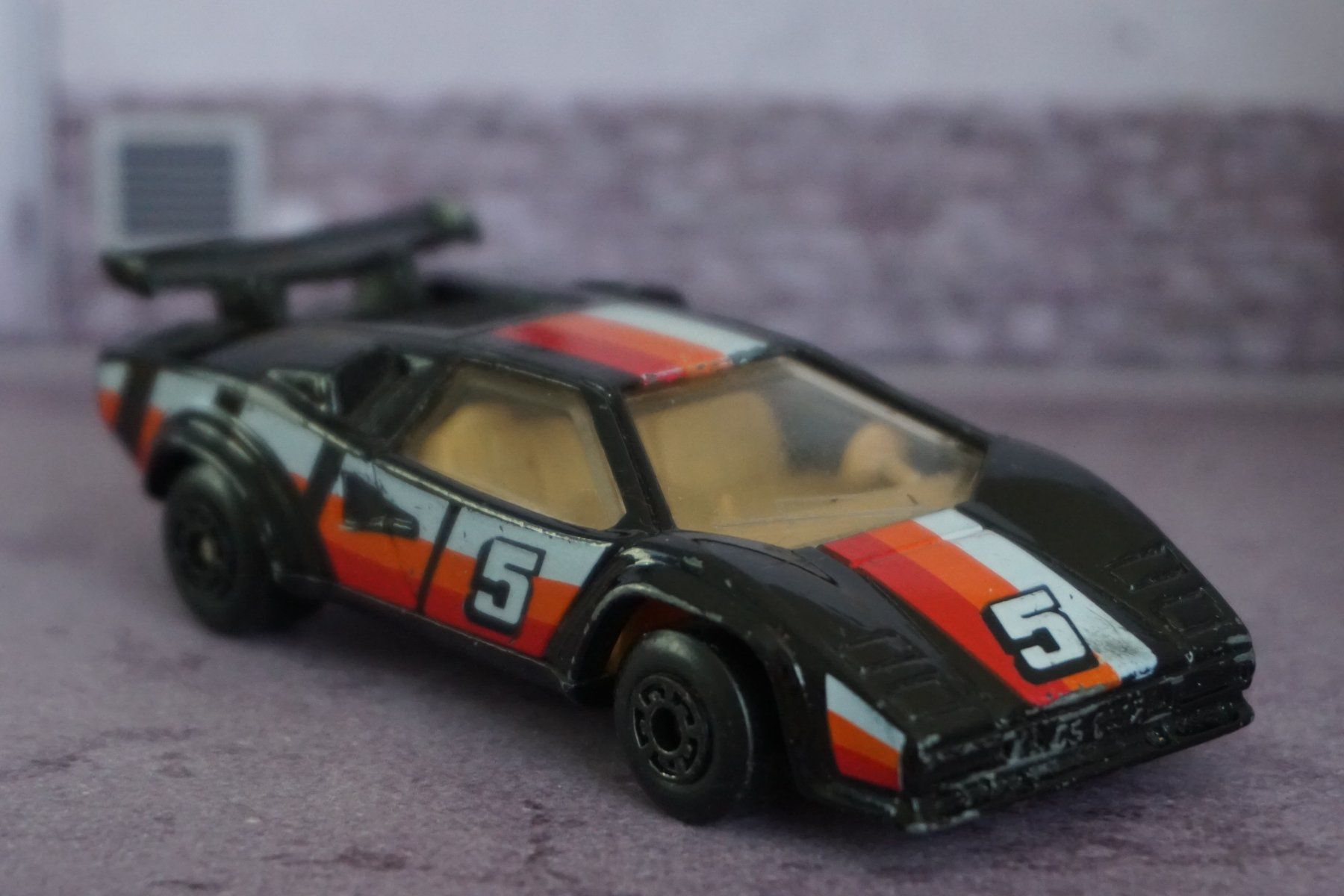 Matchbox Modellini d'auto: Matchbox Lamborghini Countach LP 500 S KULT !!!!!!!!!!! – Usato da Reiden venduto da Doppeldecker69