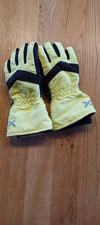 Guanti: Handschuhe Kinder, Grösse 98 / 104 – Usato da Wangen SZ venduto da coni2204_10 4