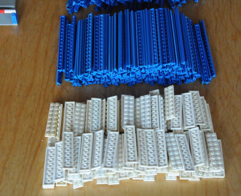 Lego blaue Schienen / rails bleus (Defekt) in Ostermundigen für CHF 42 ...