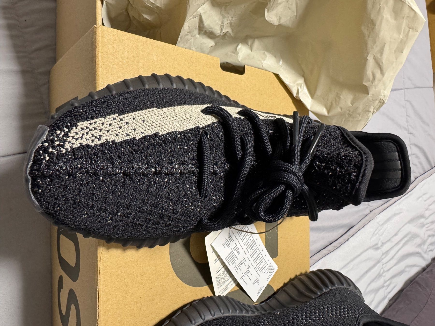 Adidas Chaussures hommes: Adidas Yeezy Boost 350 V2 – Neuf avec emballage d'origine à Mels par grax 1