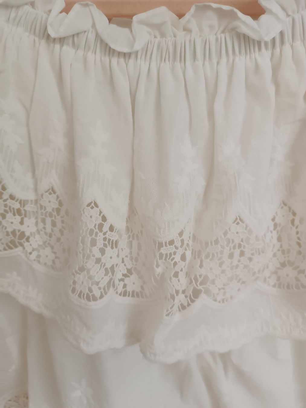 Camicette: Bluse mit Carmenausschnitt – Usato da Basel venduto da kau_d97h 1