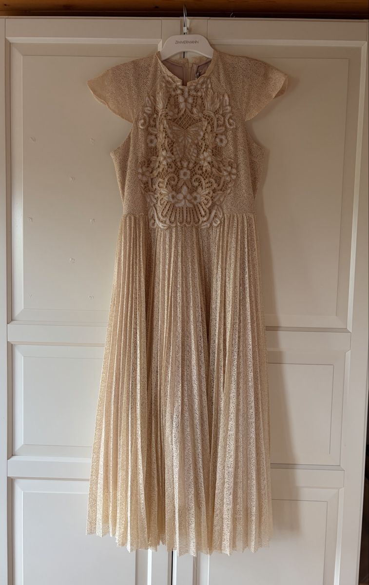 Vestiti: Elegant Butterfly Midi Dress – Usato da St.Josefen venduto da lop_lh8d 2