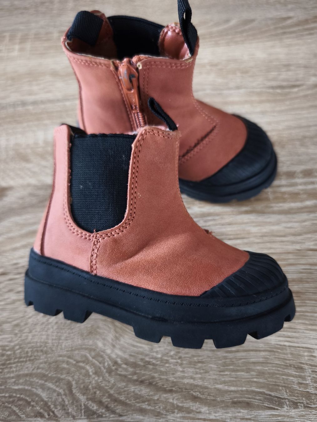 H&M Scarpe per ragazzi: H&M Boots EU 20/21 Terracotta – Usato da Studen BE venduto da Dianatorres
