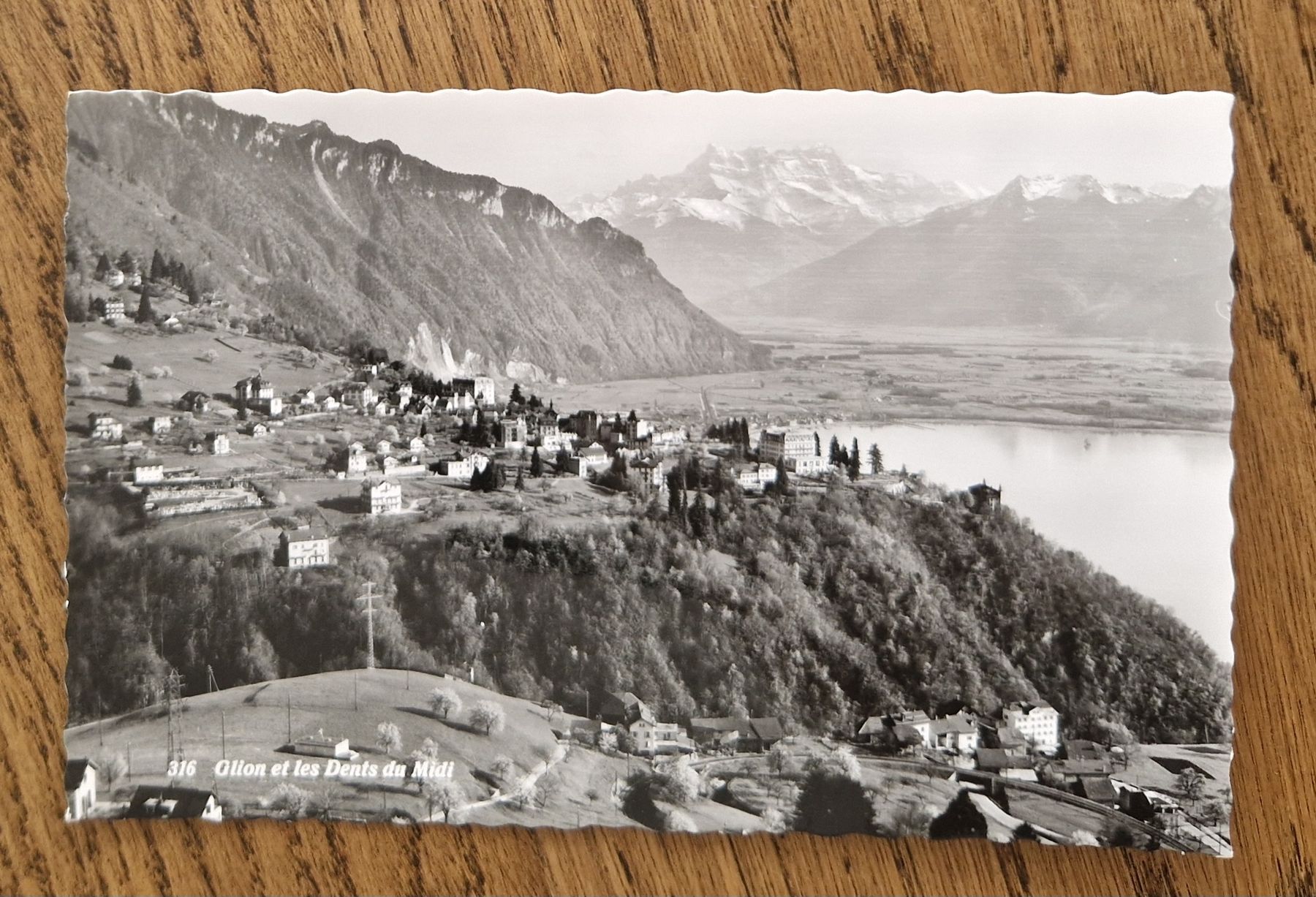 Cartoline postali: Glion et les Dents du Midi – Usato da Ebikon venduto da Donar50