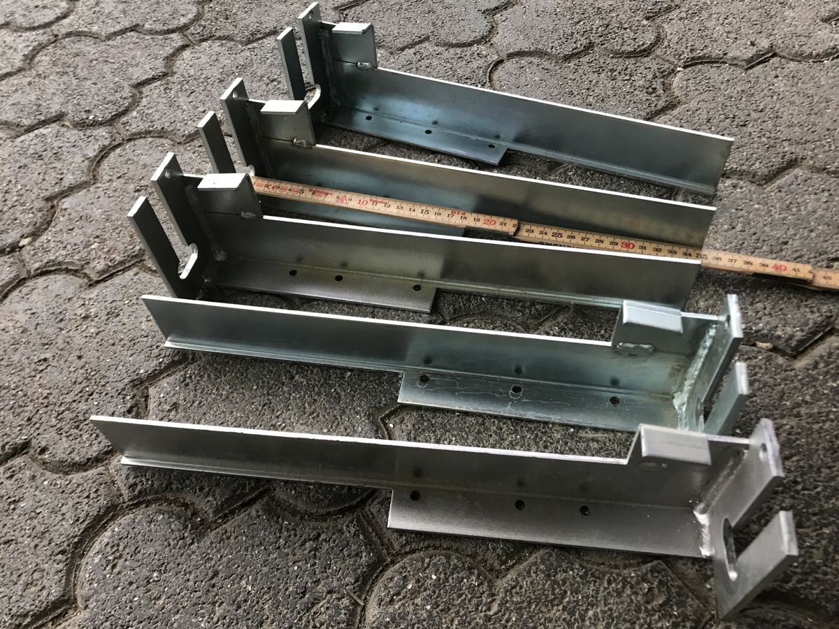 Eisenwaren: Schwerlastkonsolen Rechts u. Links – Gebraucht aus Muotathal von hol_9gkd 2