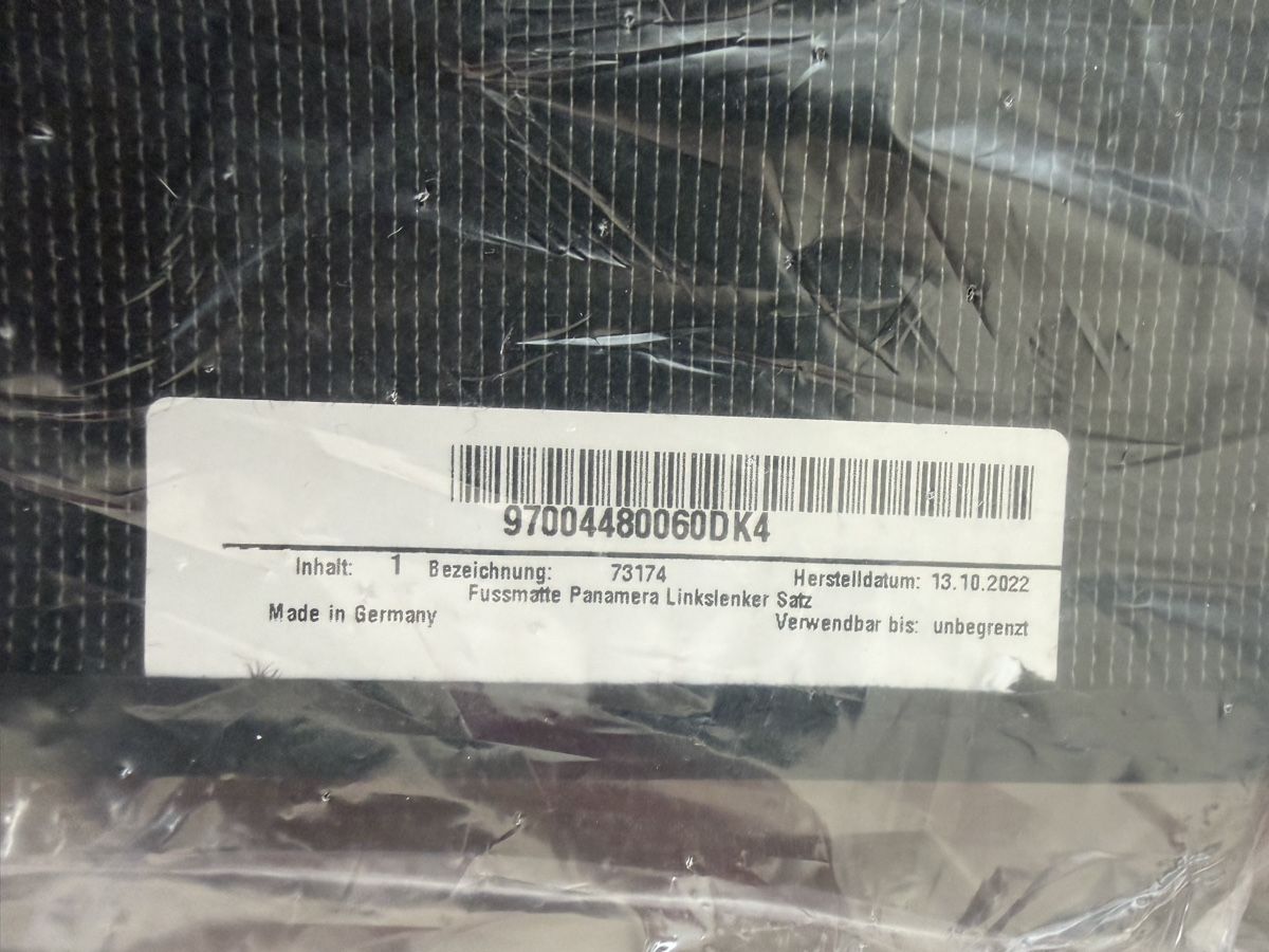 Porsche Teppiche / Matten: Fussmatten Porsche Panamera Original – Neu und originalverpackt aus Trogen von East-Z 4