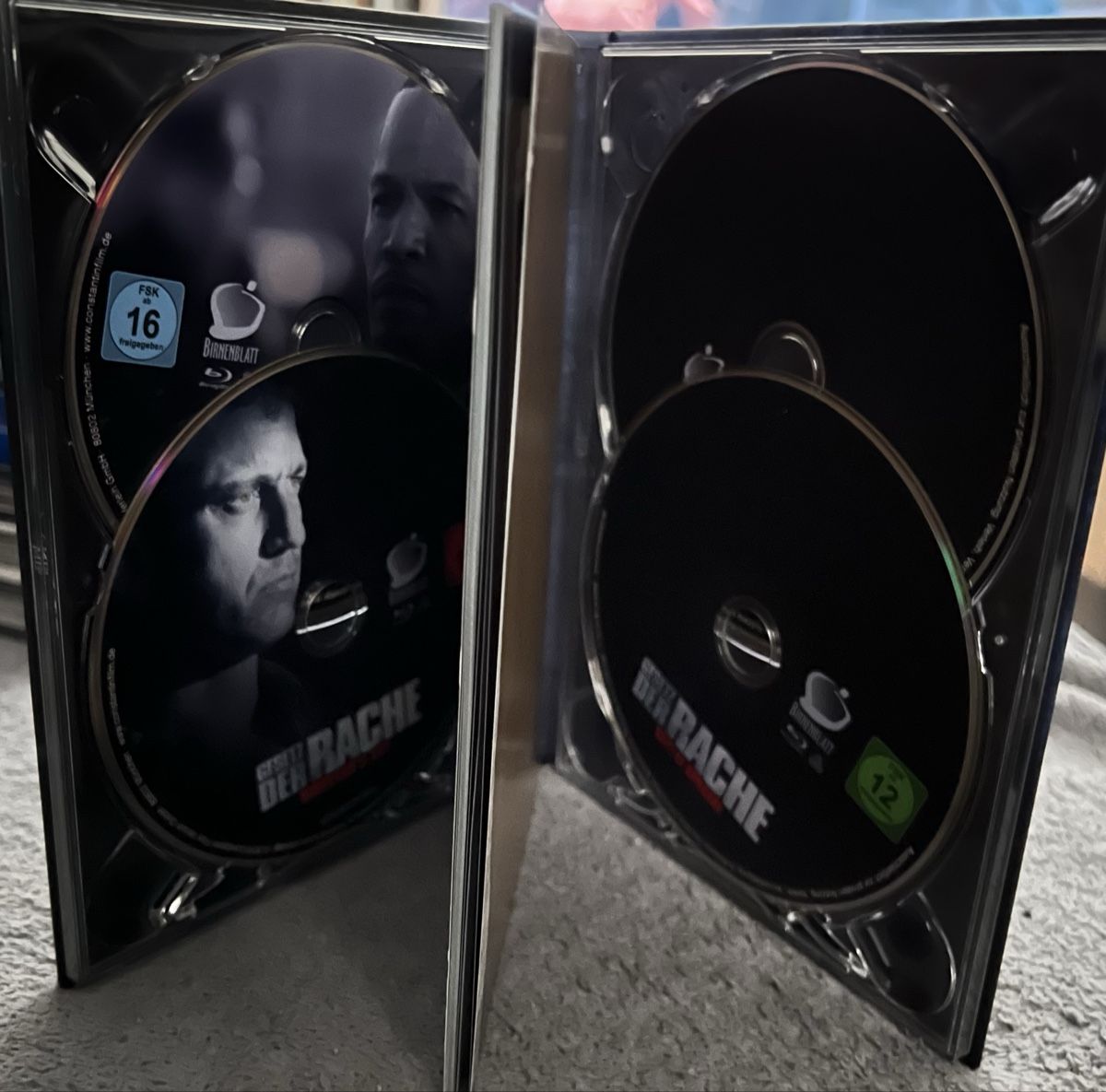 Tutti i DVDs: Gesetz der Rache 4 Disc Mediabook Birnenblatt – Nuovo (secondo la descrizione) da Buckten venduto da Dominoluna 4