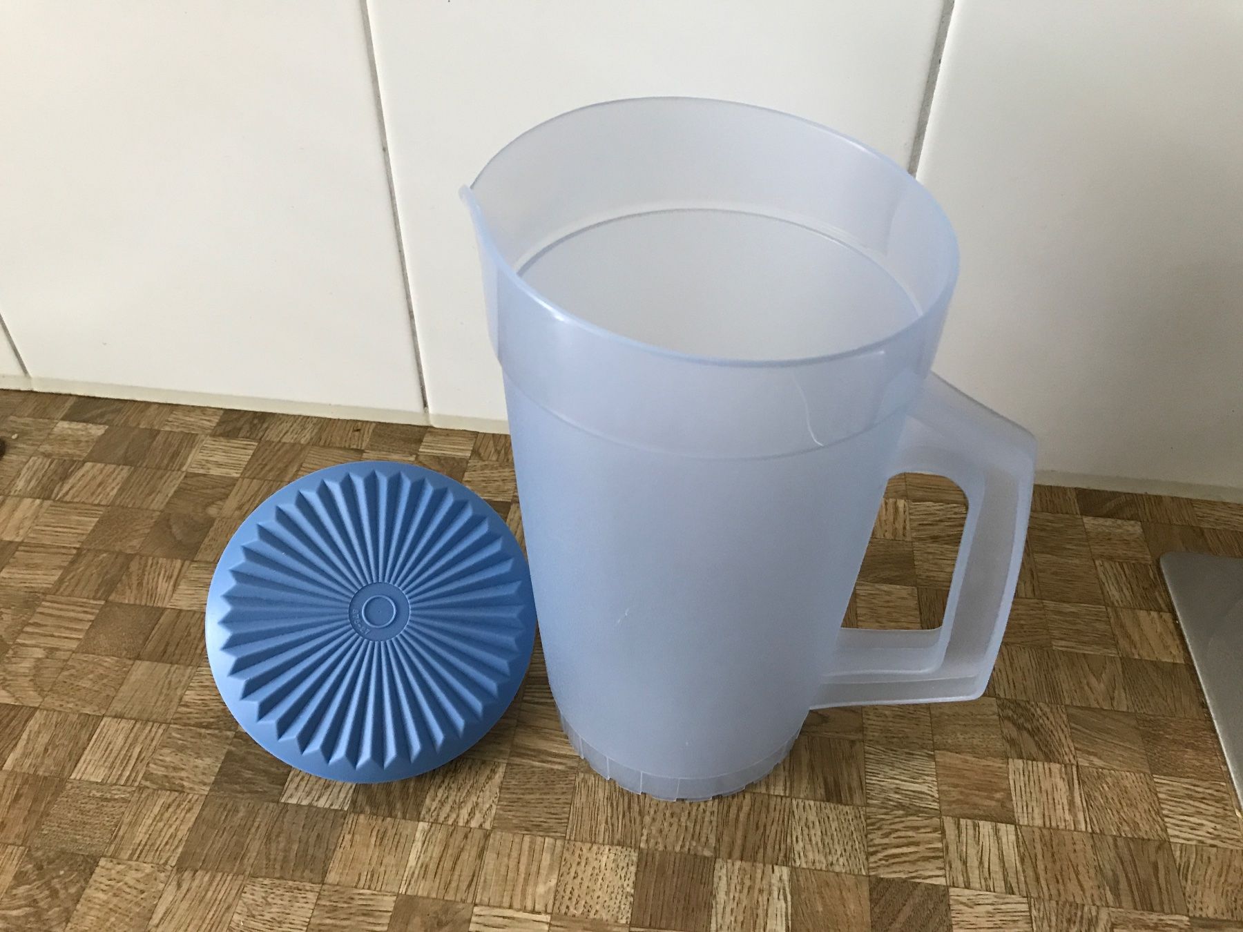 Tupperware Recipients et similaires: Tupperware     Krug – D'occasion à Birmensdorf ZH par Hilhan 1