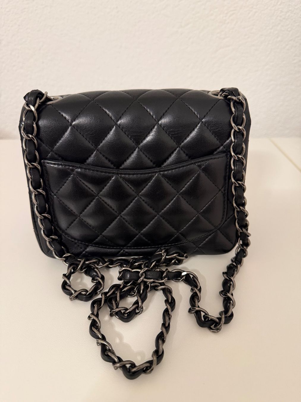 Chanel Borse da donna: Chanel Classic Mini Sqaure Lambskin black silver Hardware – Usato da Embrach venduto da whi_5g28 2