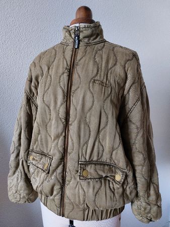 Mustang Steppjacke olivgrün Grösse S oversized