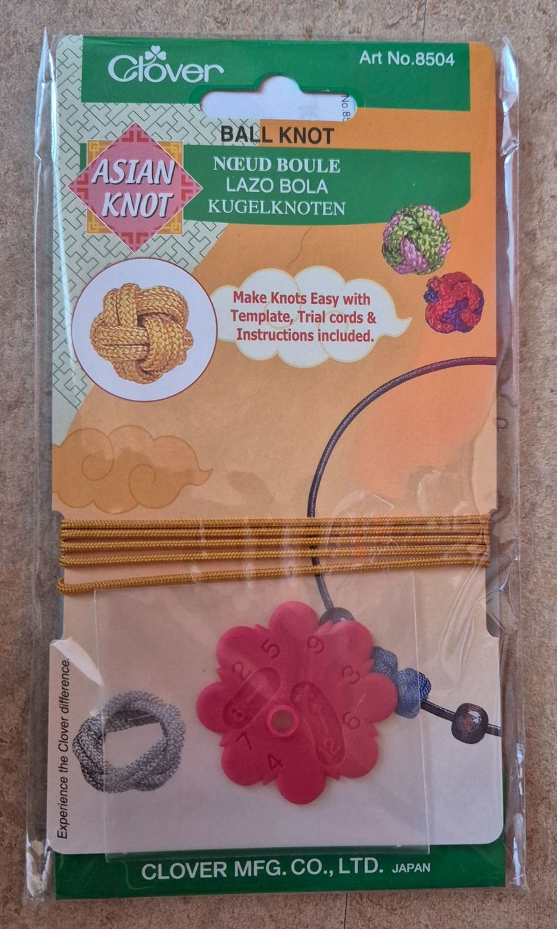 Sciablone: Originalpackung Clover Kugelknoten Schablone – Nuovo e nell'imballaggio originale da Emmenbrücke venduto da Levira8