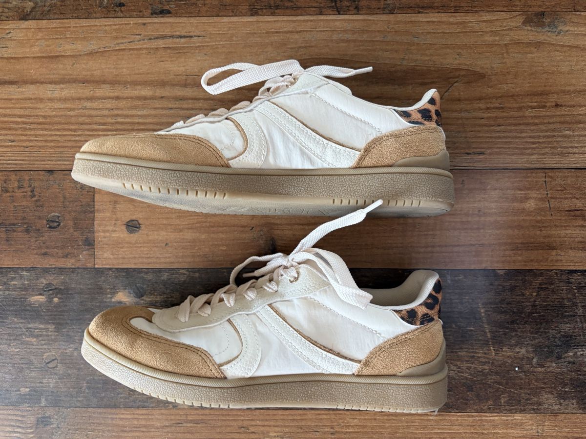 Stradivarius Damenschuhe: Sneakers STRADIVARIUS weiss/beige mit Leo Muster – Neu (gemäss Beschreibung) aus Ebnat-Kappel von Mzottli 5